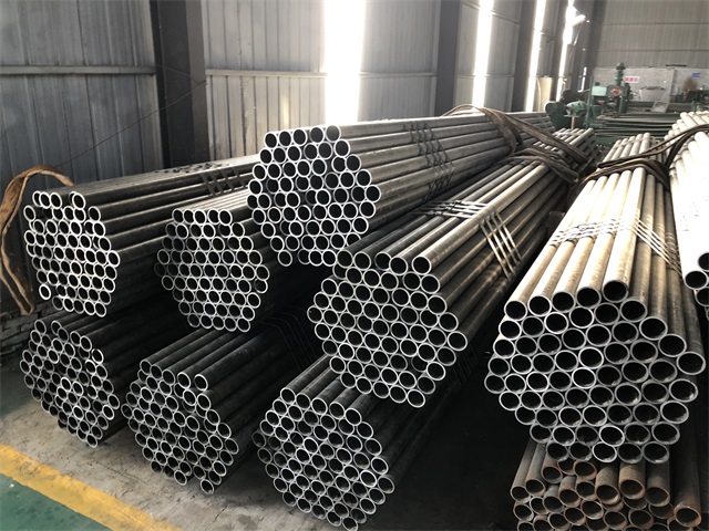 新余小口径厚壁无缝钢管