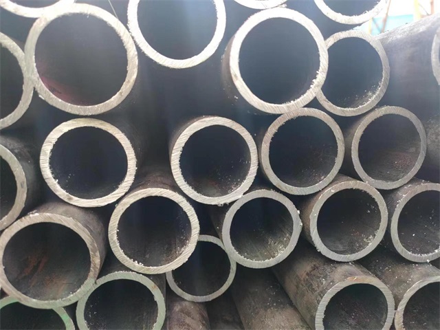 新余10#结构用无缝钢管